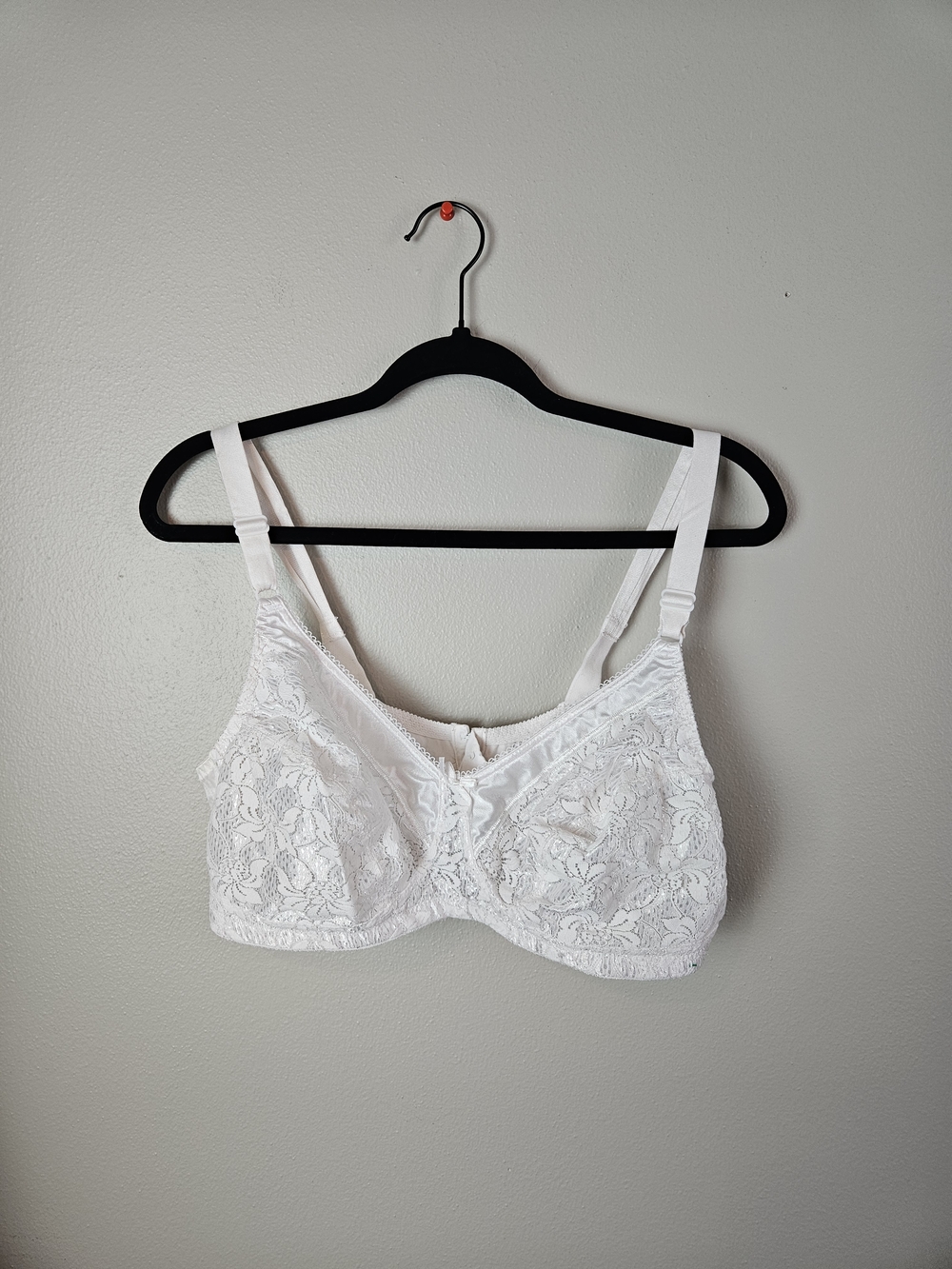 Lace Full-Coverage Bra in White for Everyday Support